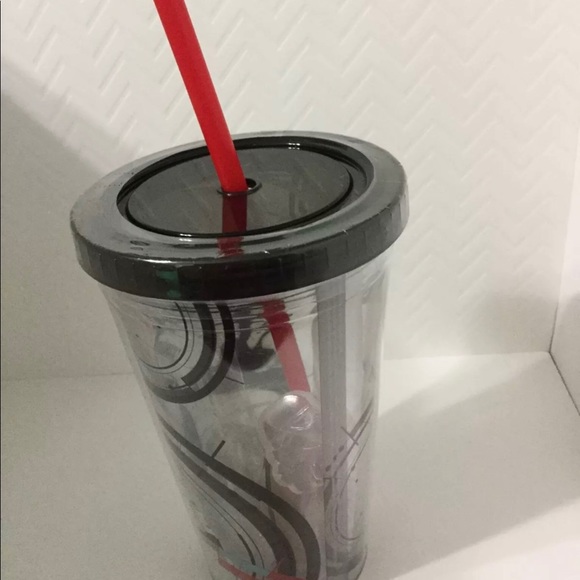New Star Wars 16oz Plastic Travel Tumbler With 3D Ice Cubes, Instructions, Straw - Picture 2 of 7